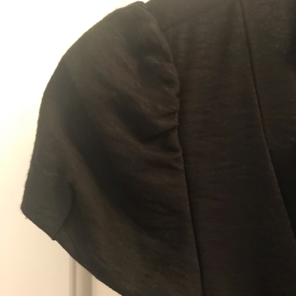 BCBG blazer with Capp sleeves. Xs - Picture 4 of 6